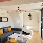Magnifique Triplex Avec Sauna Plein Centre Ville