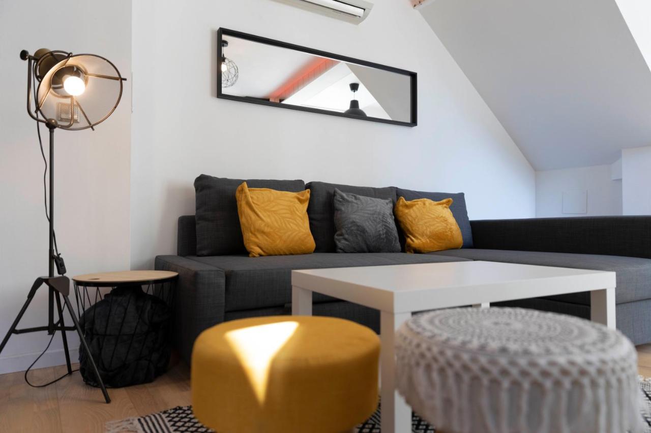 Magnifique Triplex Avec Sauna Plein Centre
