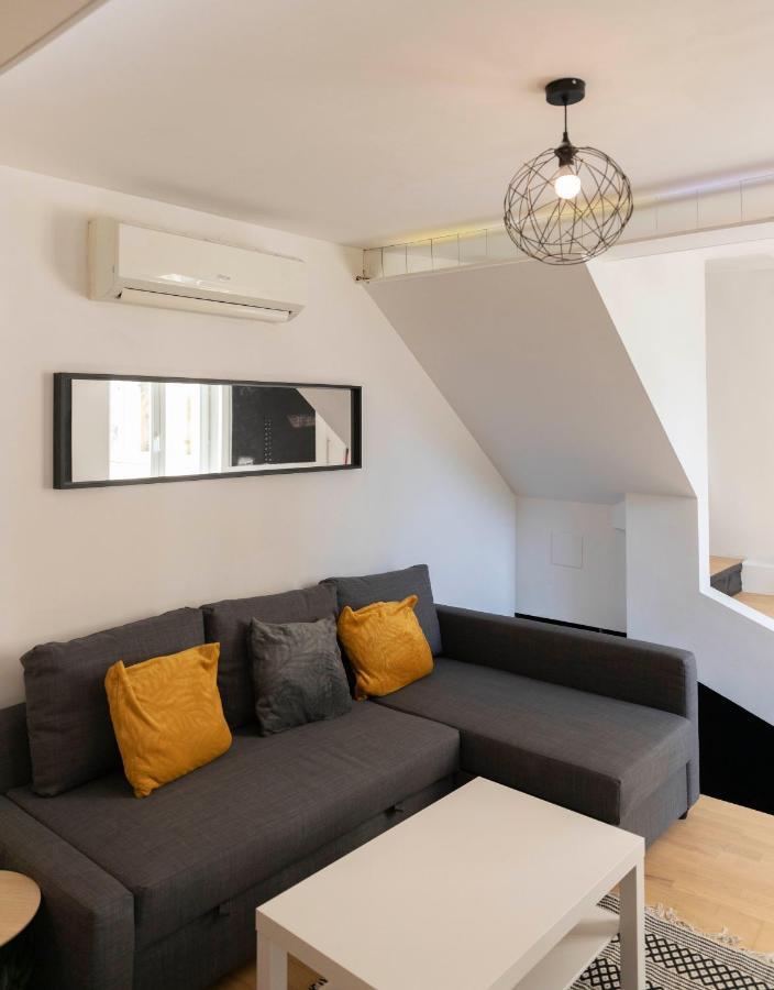 Magnifique Triplex Avec Sauna Plein Centre